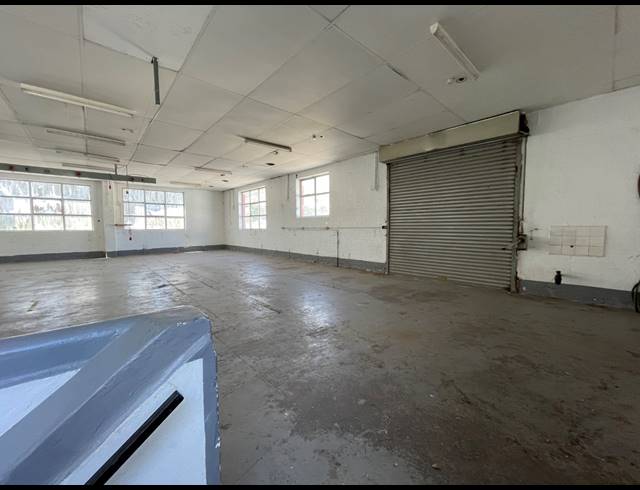 1,579M² FACTORY FOR SALE IN GARDENS